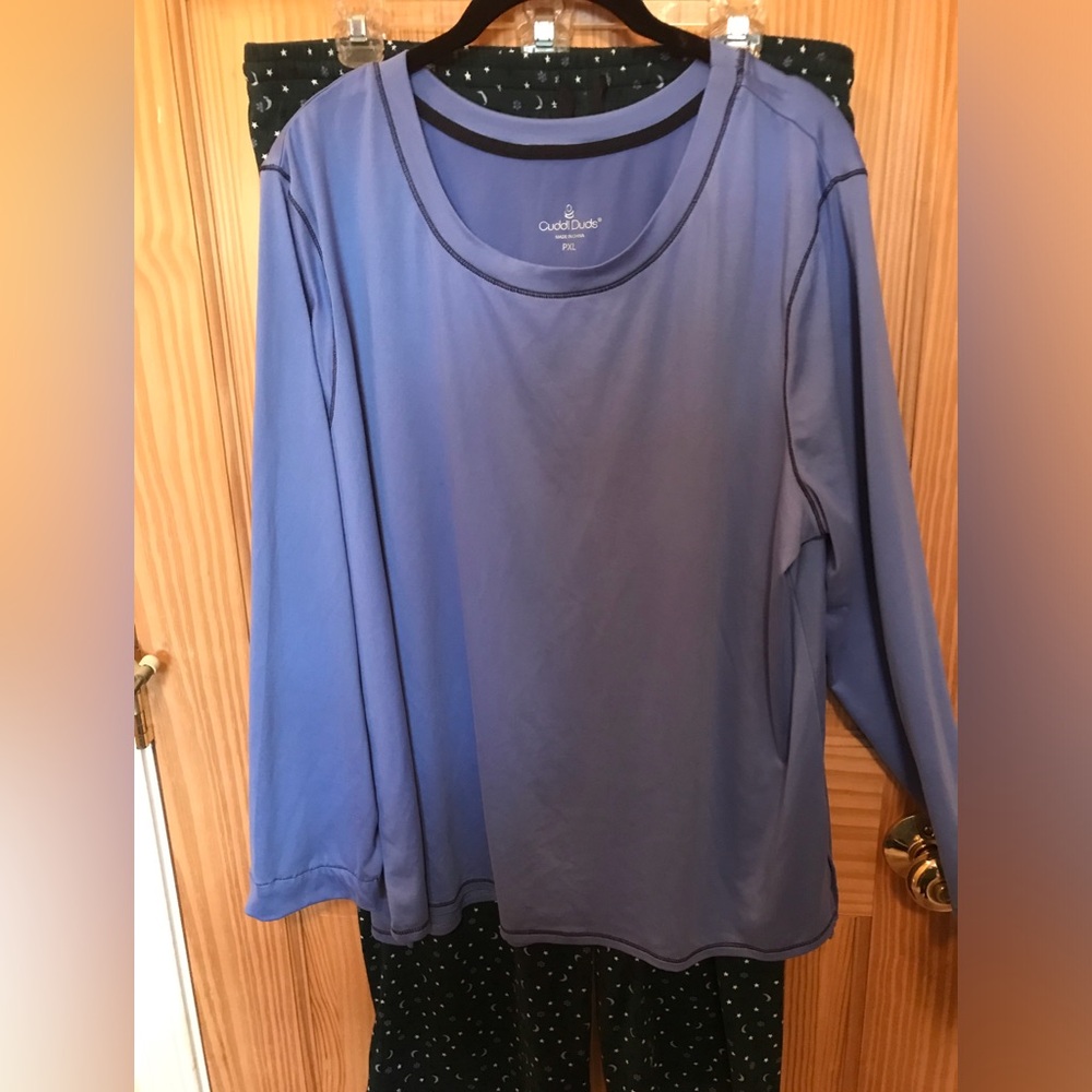 Cuddl Duds PXL Stretch Pajama Set in blue with crescent moons and stars bottom.